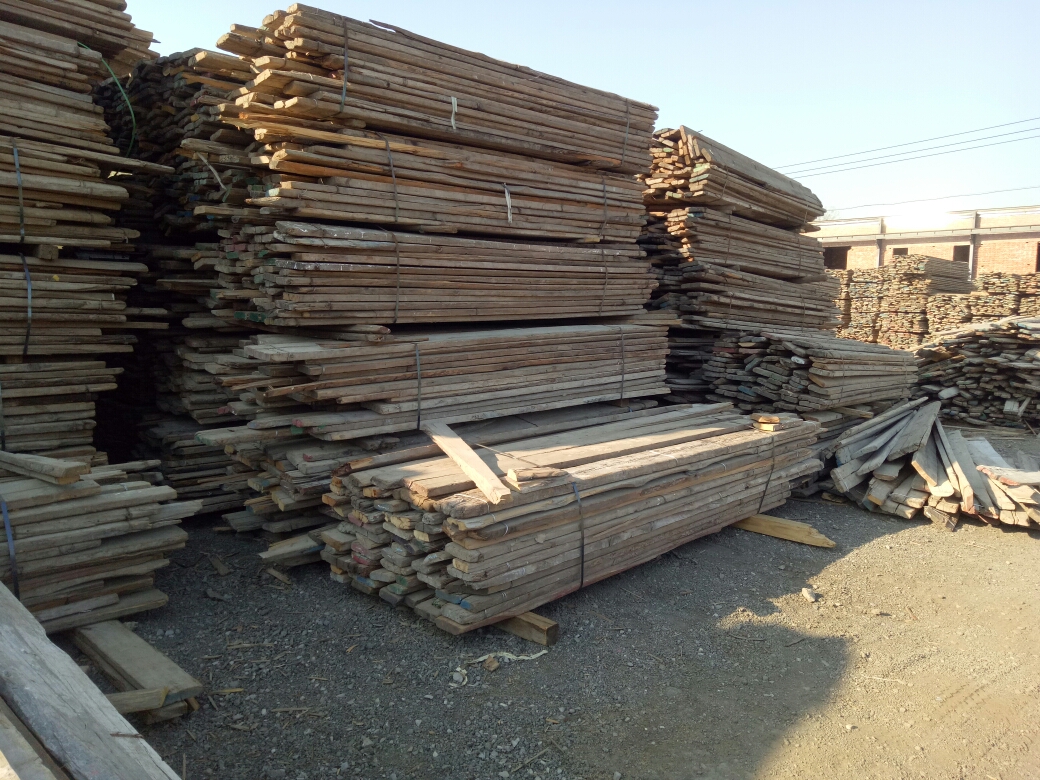 北京世纪龙建筑设备租赁站:木跳板