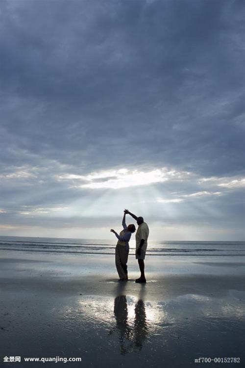 相濡以沫伴终生