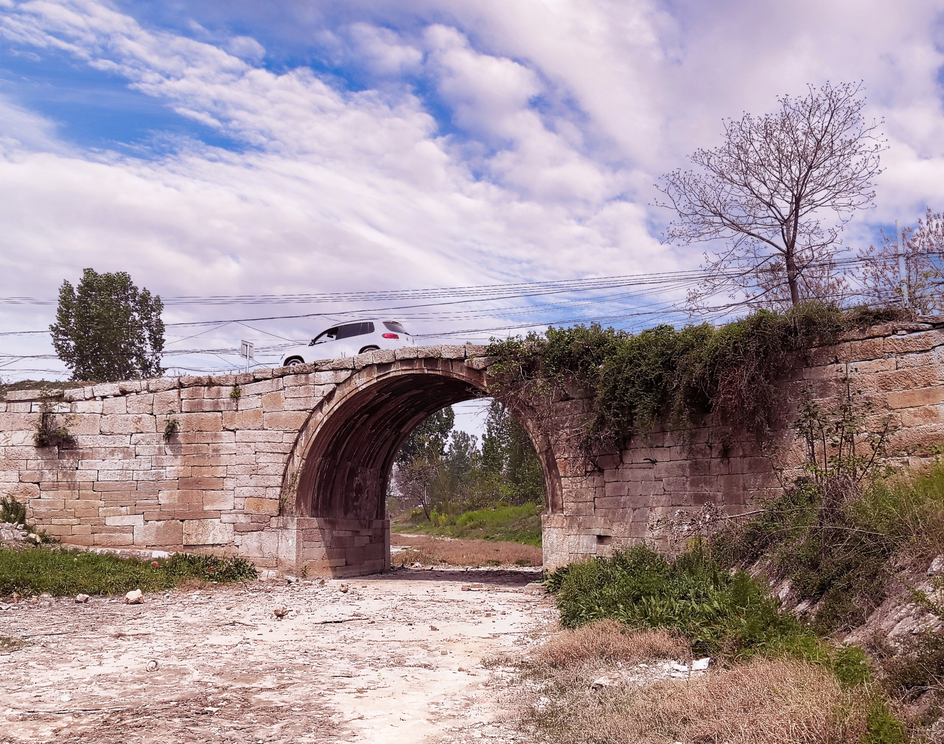 枣庄邹坞中陈郝唐代罗锅桥