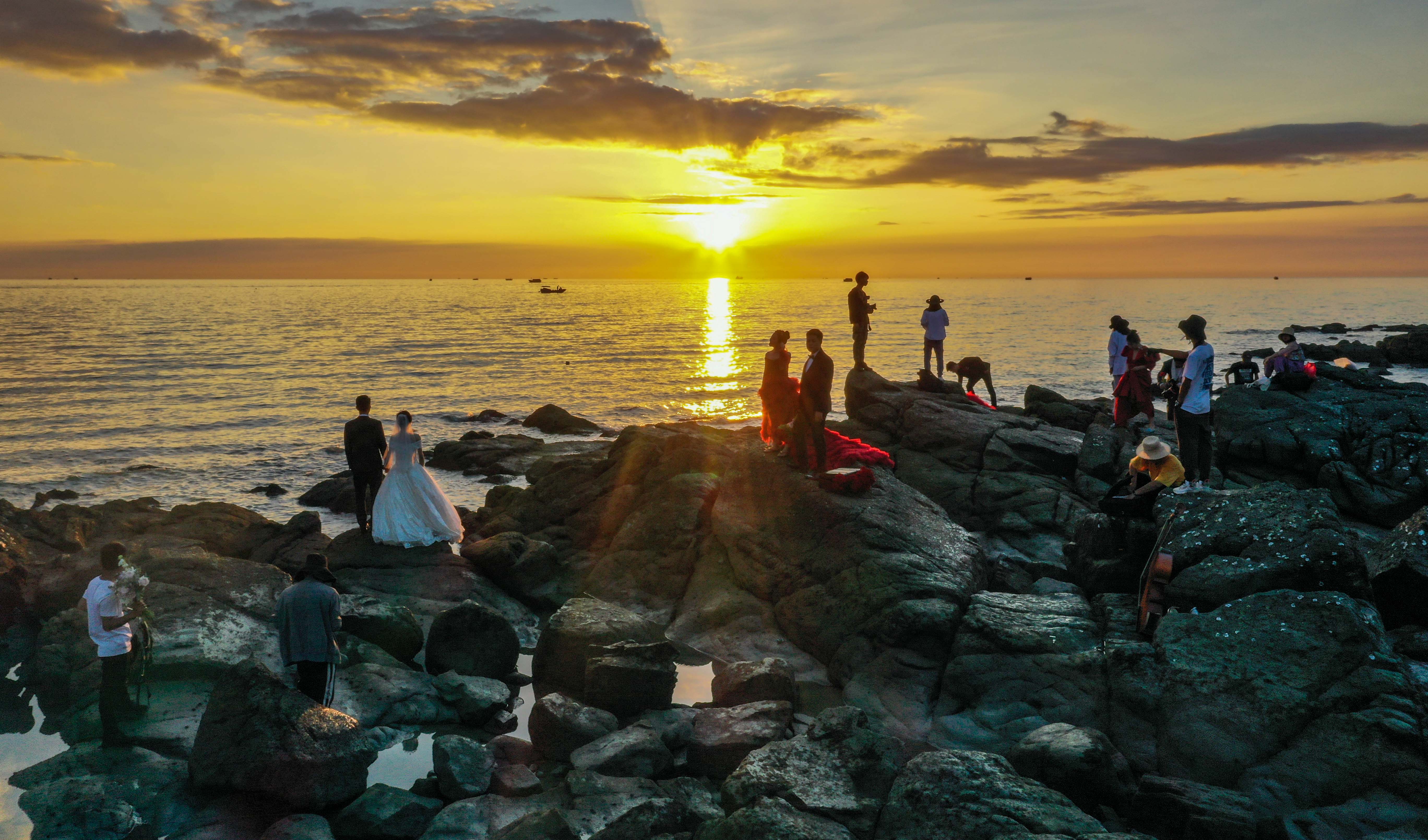 2020年11月20号拍摄于北海冠头岭夕阳西落时