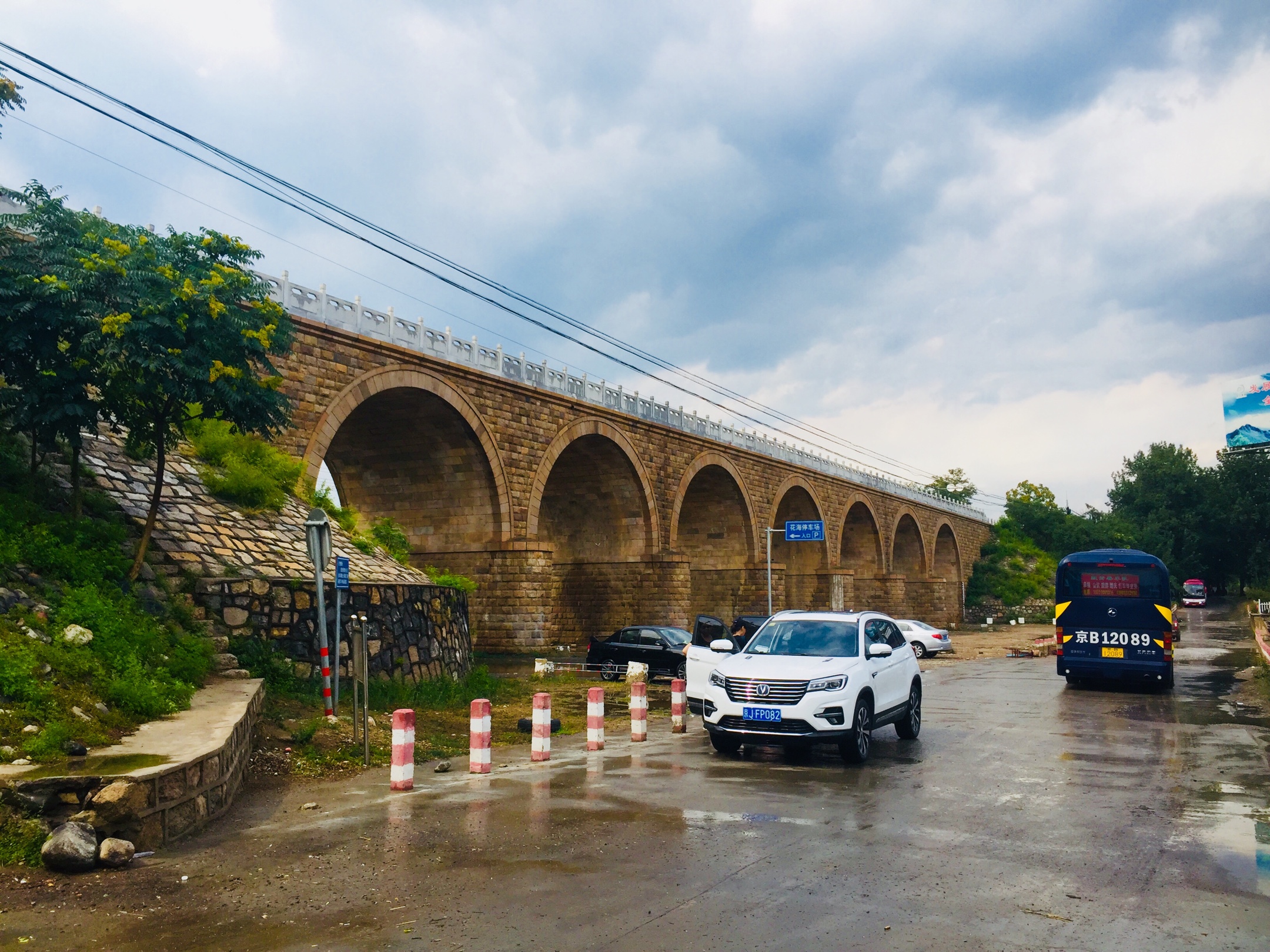 十三陵一道亮丽的风景