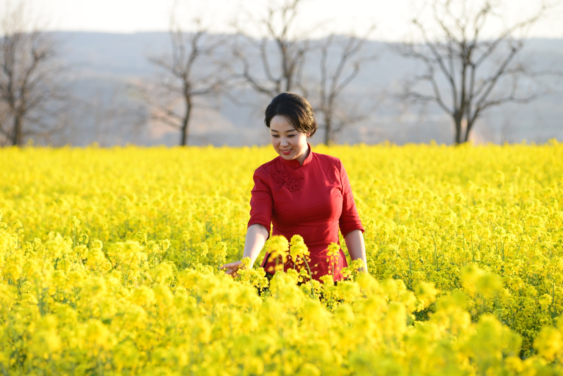 【人像摄影】油菜花之恋