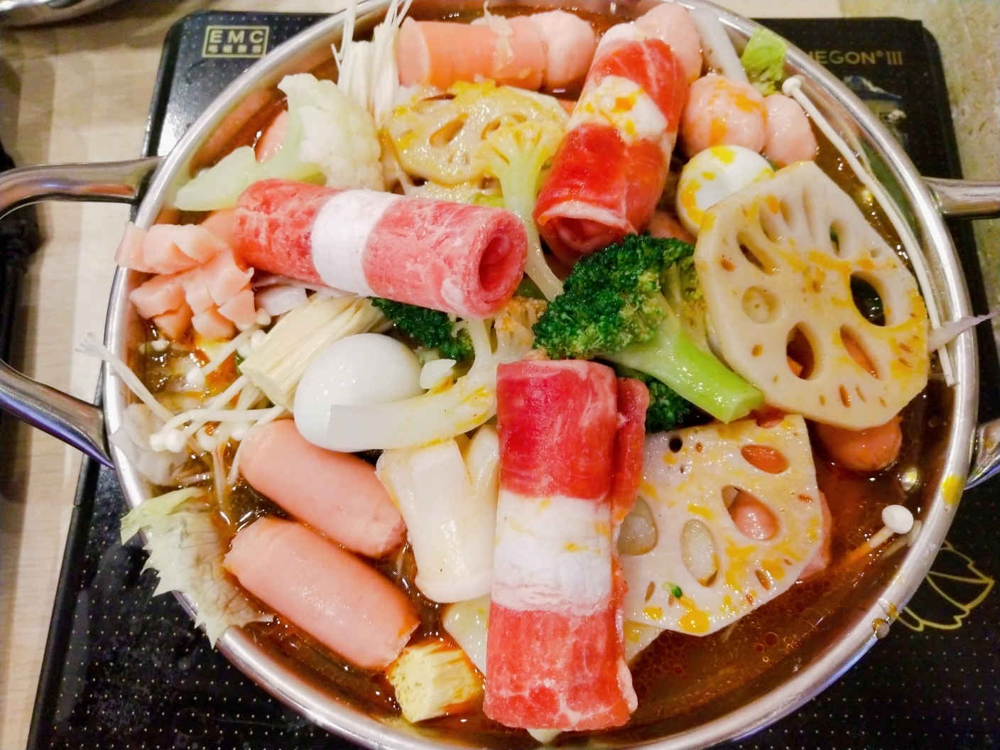 香辣小火锅 制作人:张聪聪