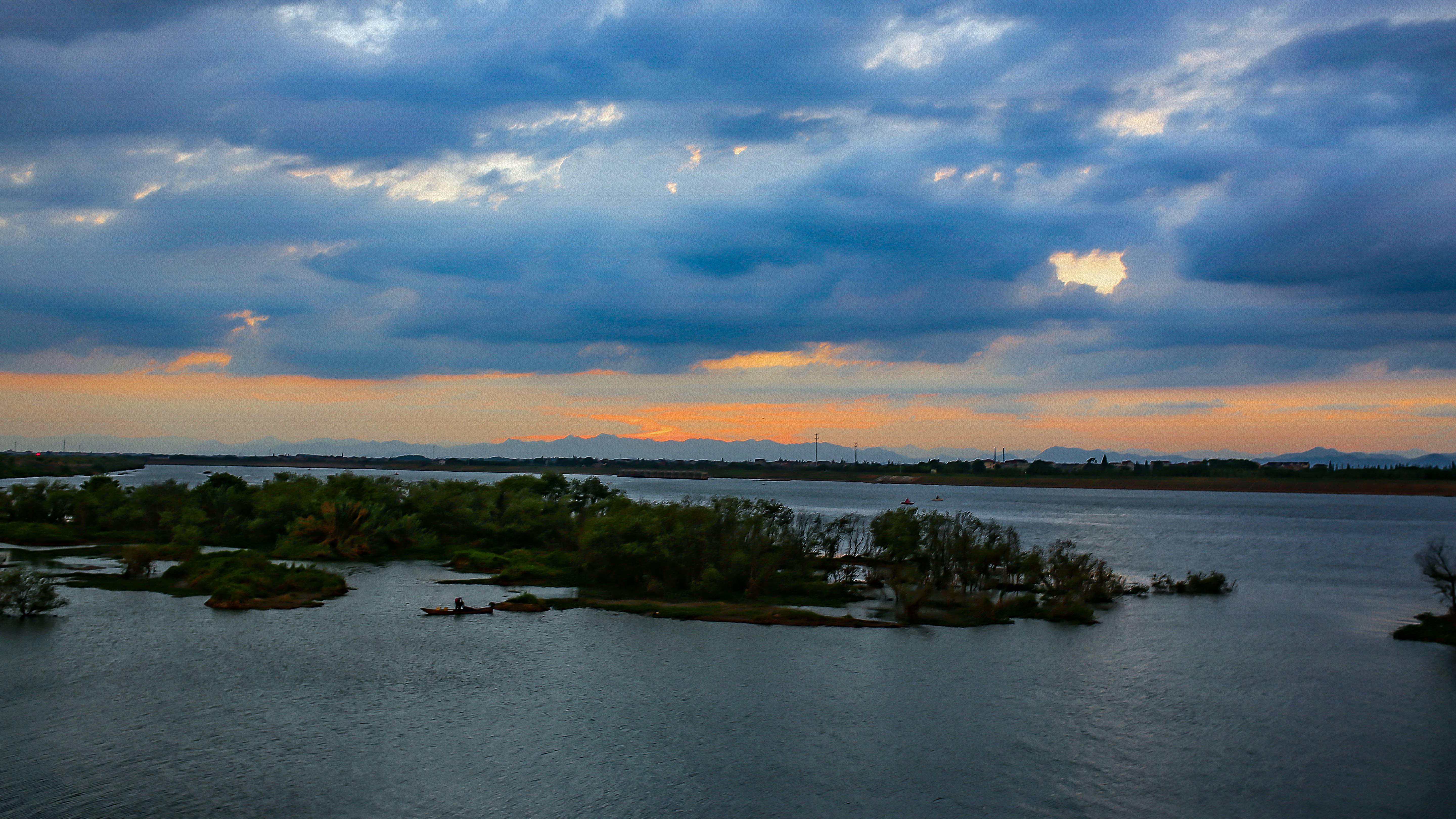 风起云涌之云夕水岸