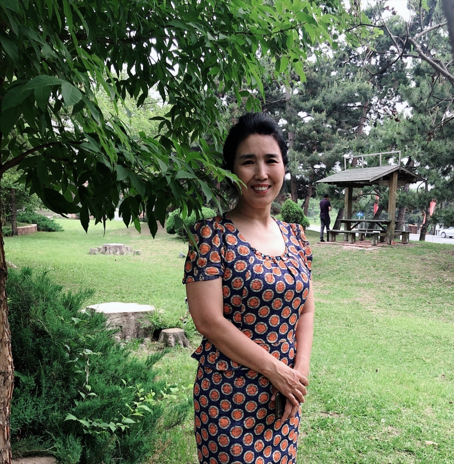 迎牛年  贺新春 许艳凤 妖孽兴风,新冠作浪,百年难遇今年.