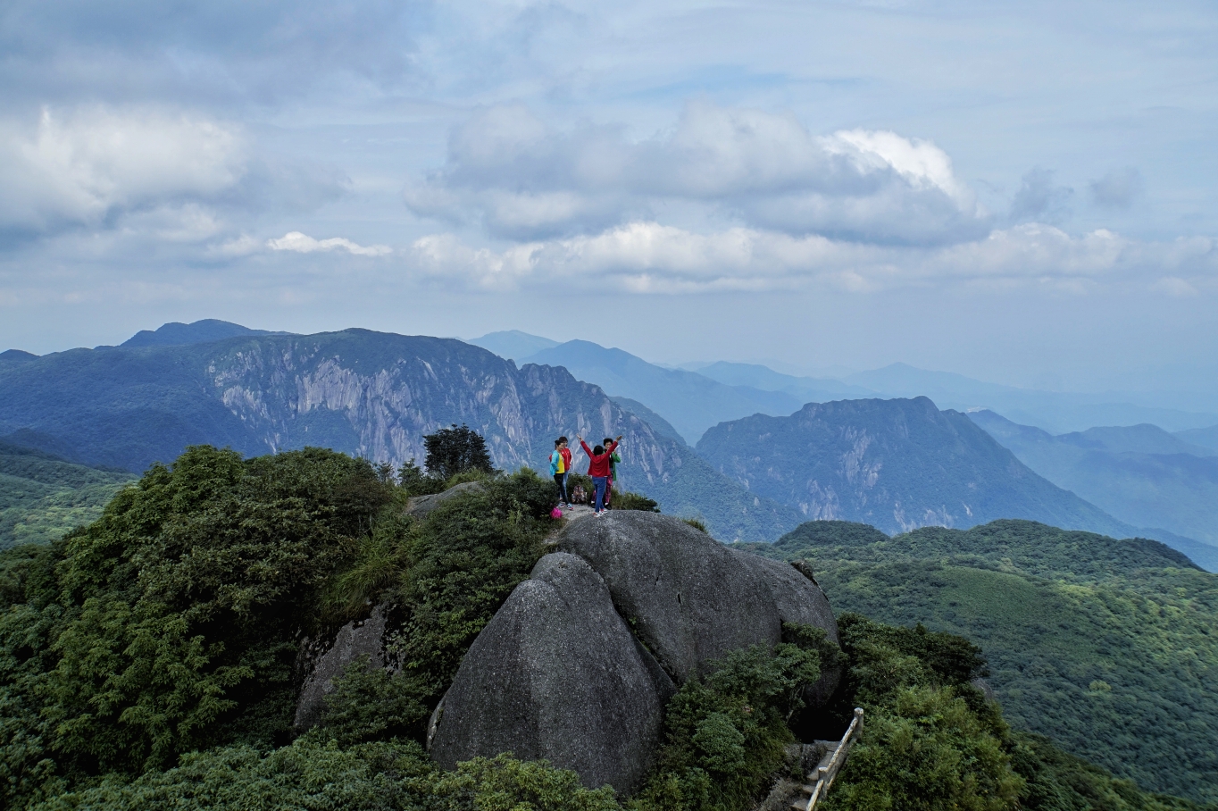 桂林漓江源头猫儿山