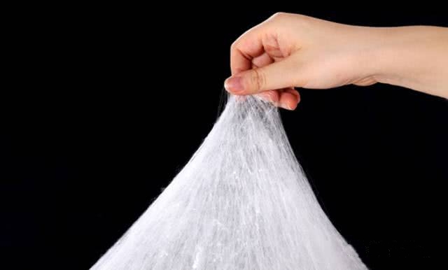 拉洛斐荣誉出品的 蚕蛹蛋白纤维被