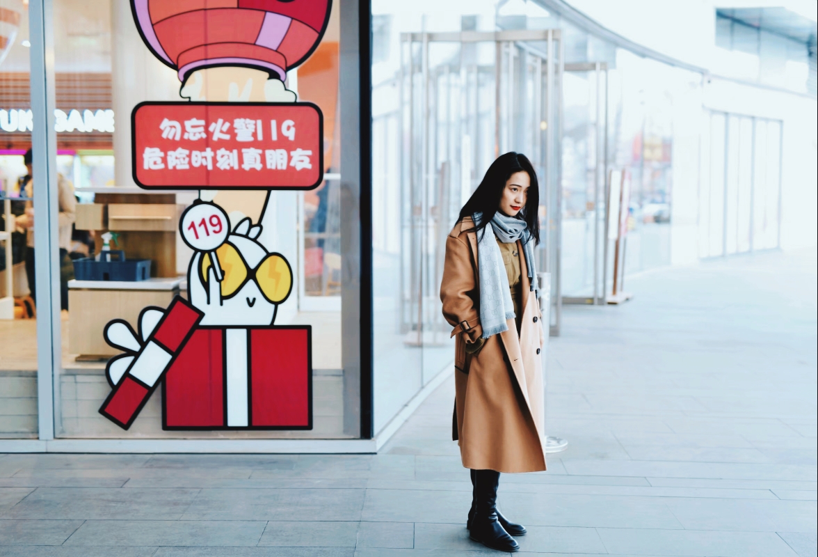 出镜:郭唯 摄影后期:太原龙儿 场景:万象城