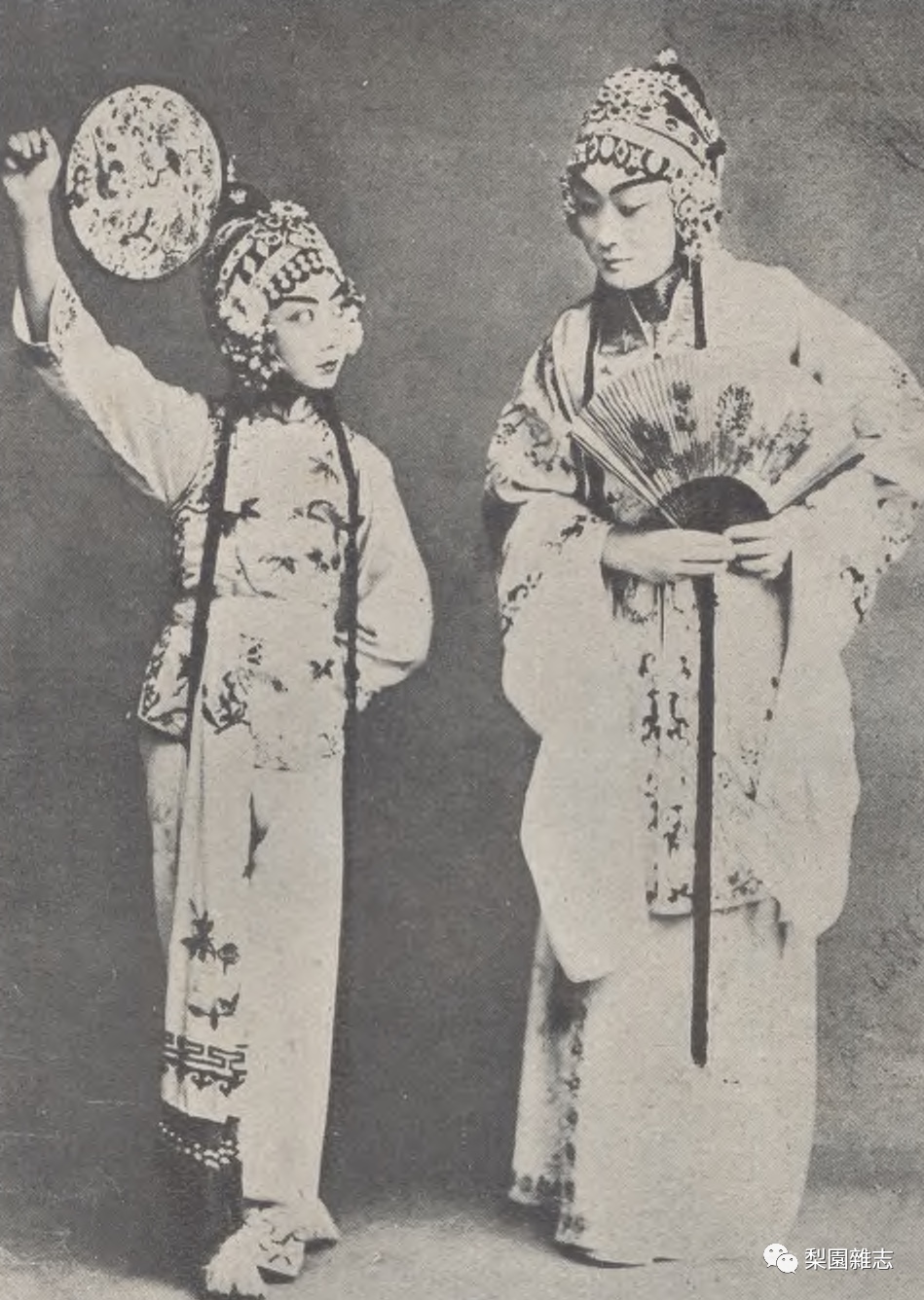 与李世芳巜游园》