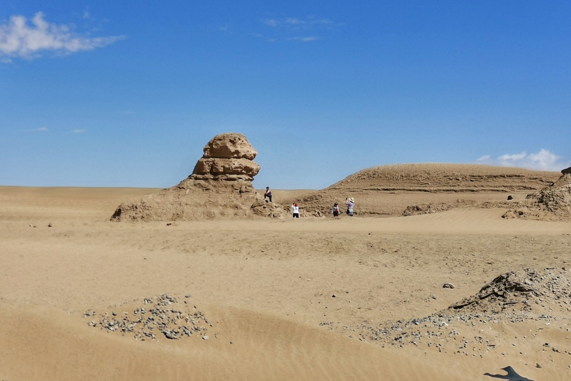 柴达木戈壁风光