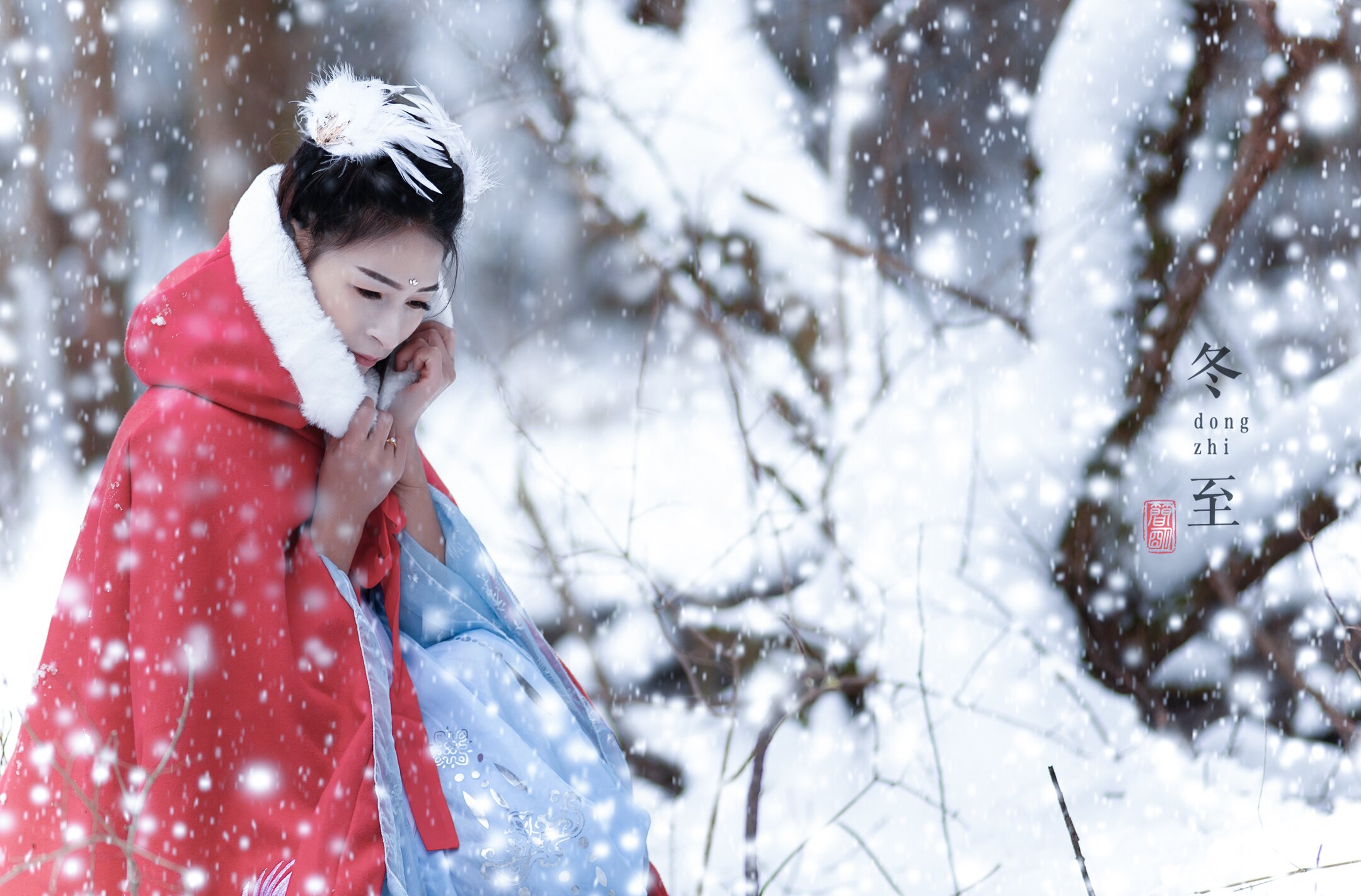 冬天的图片人物雪花图片