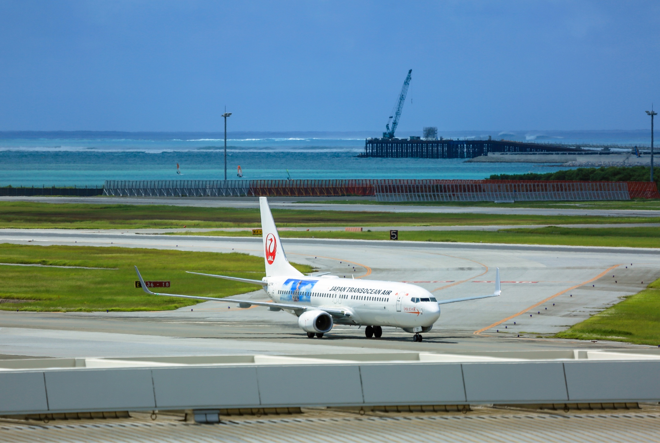 机型:日本越洋航空公司波音737-800型"安室号"彩绘涂装客机(9.