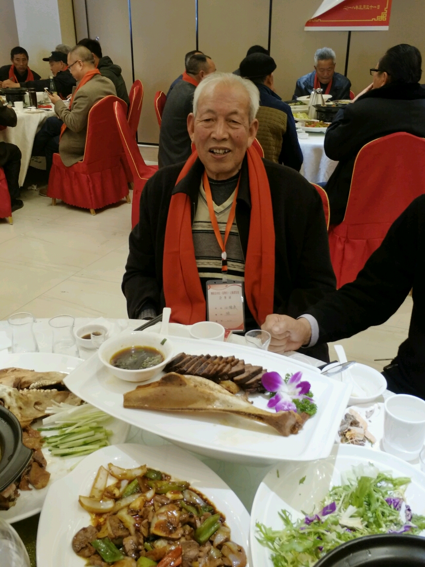 续谱核心成员田玉来