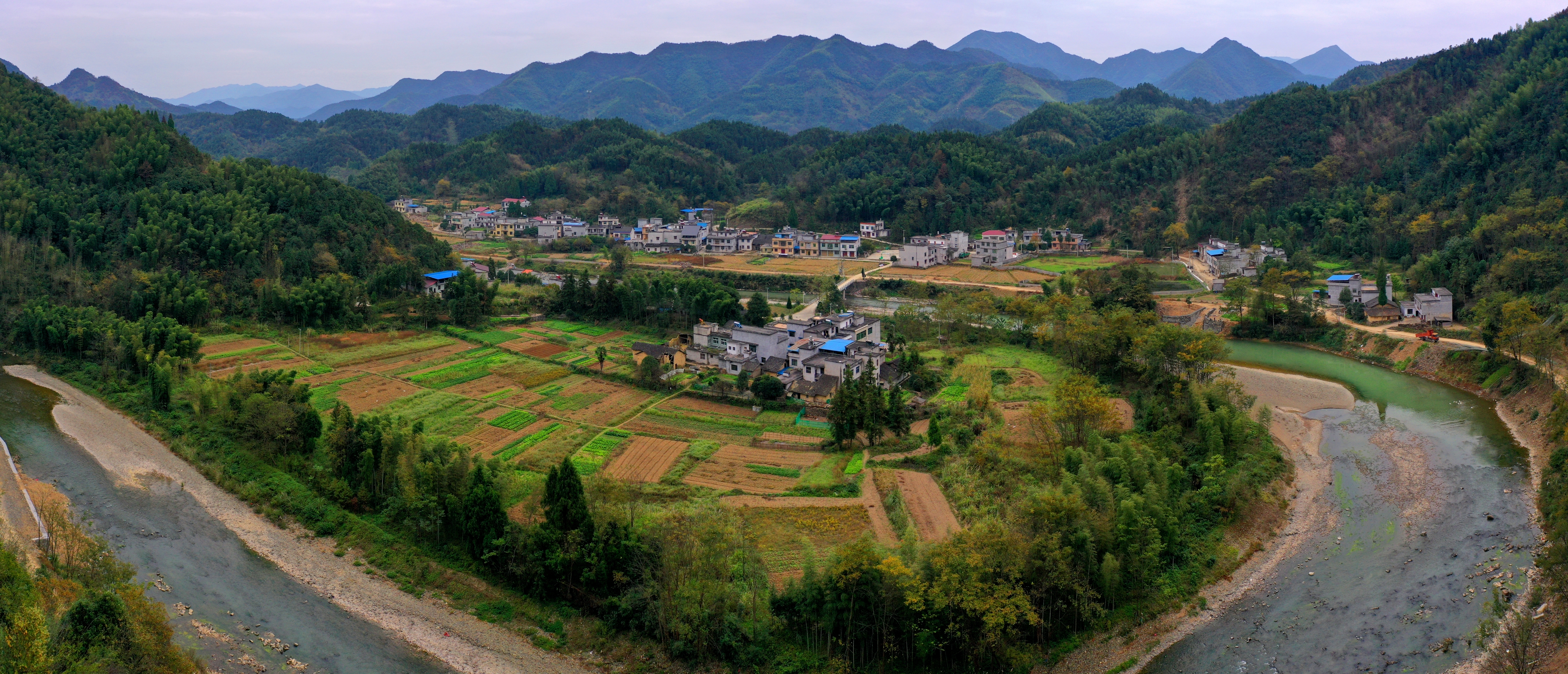 金塘镇黄洋湾村貌