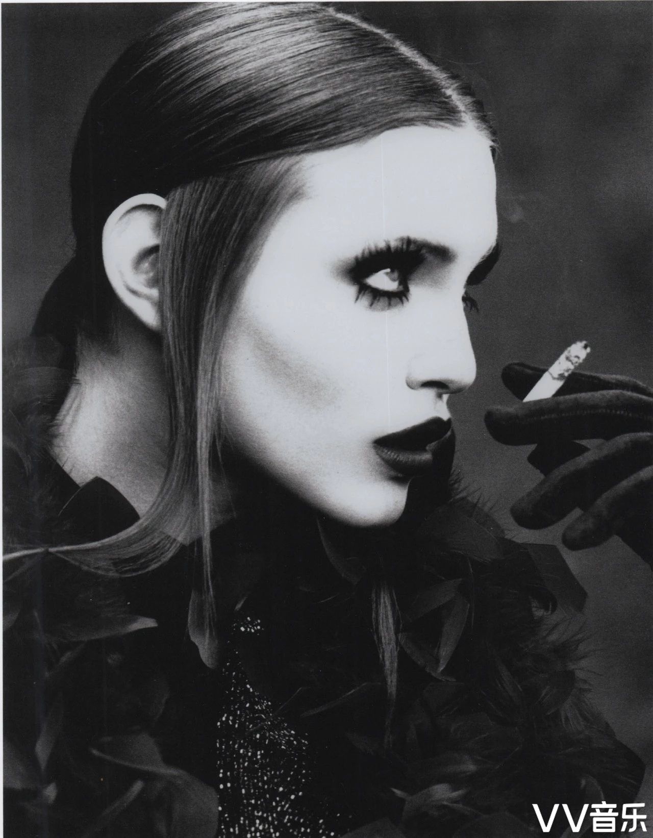 欣谣【文声汇影】:时尚摄影师,史蒂文·梅塞 - vv