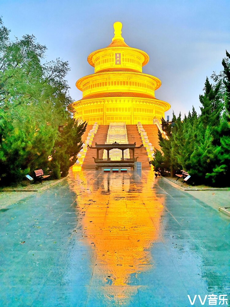 宏伟的海岛金山寺
