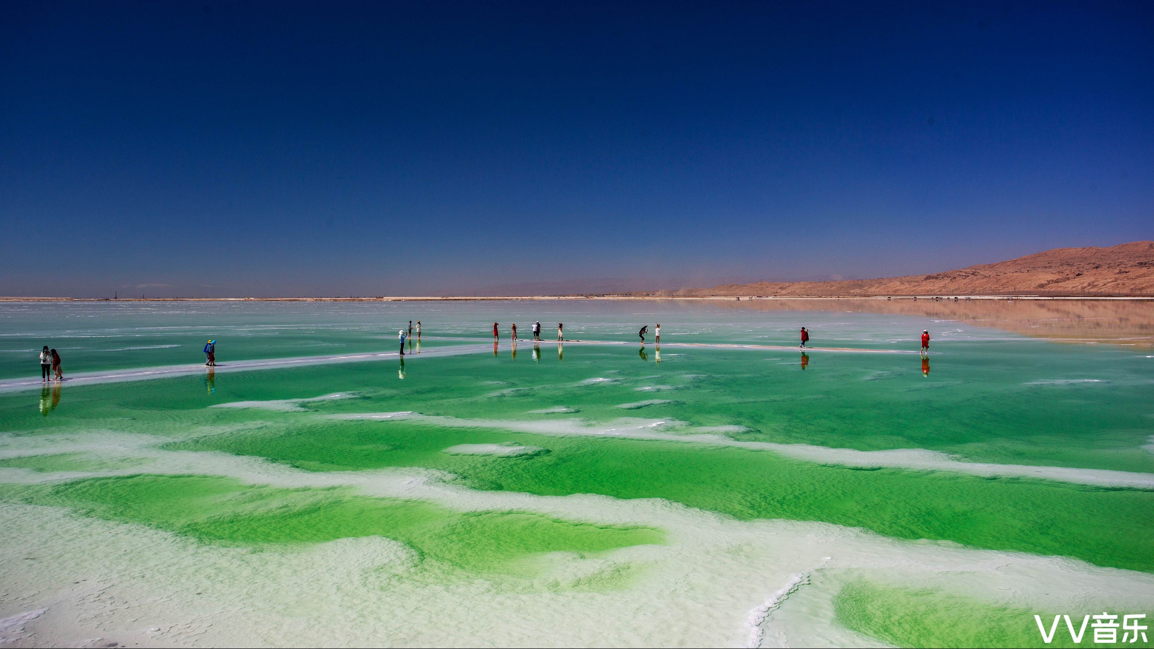惊艳茫崖翡翠湖