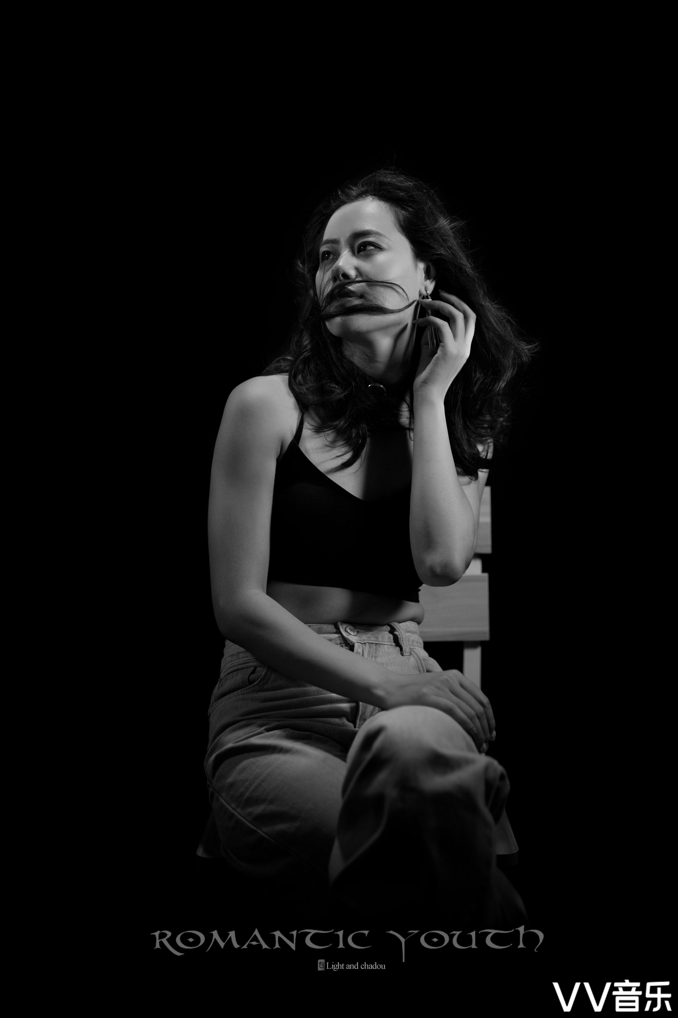 严惠民本鸡蛋丨原创黑白人像艺术摄影作品展