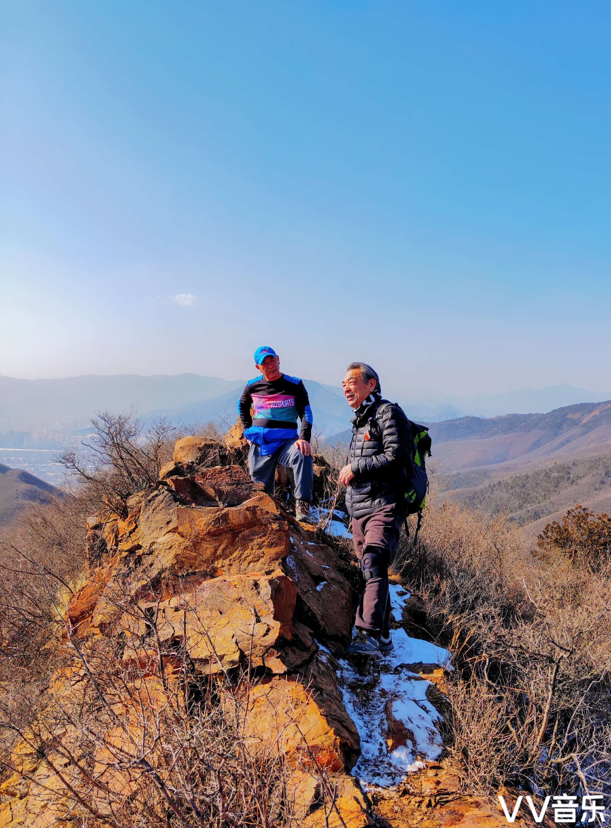 香山刀背岭图片