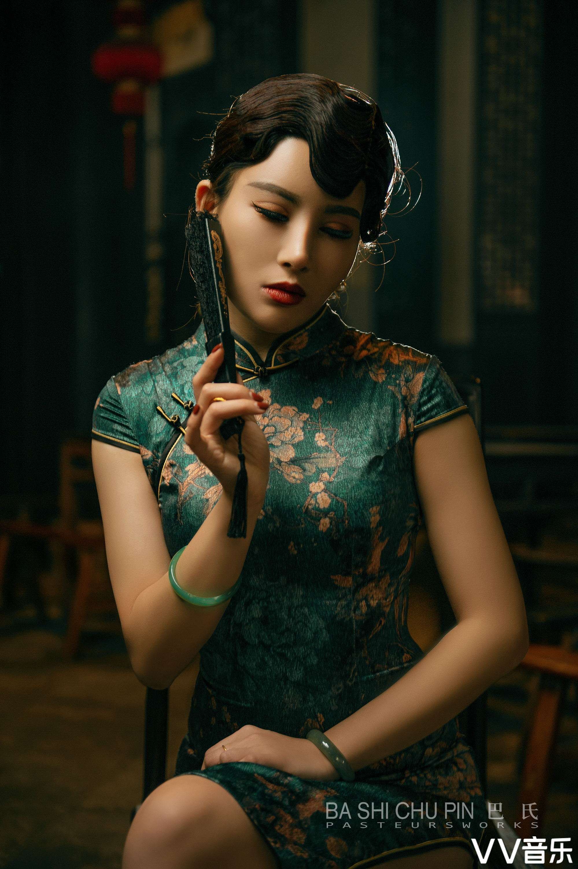 2021中国人像摄影师群第六期人像摄影作品佳作赏析