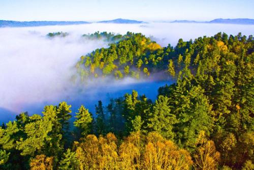 铁力透龙山风景区