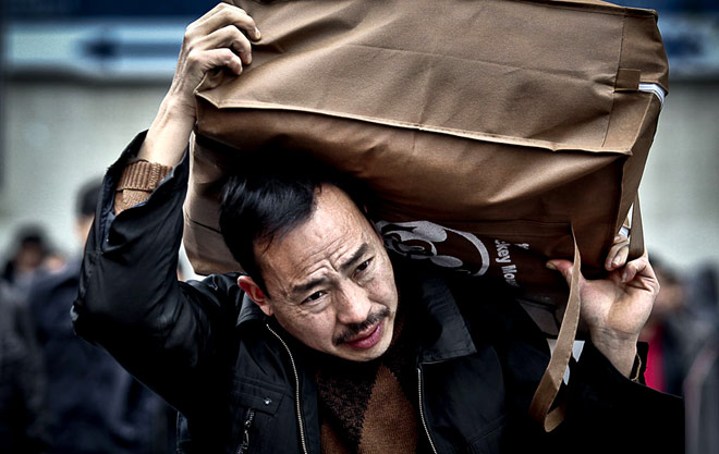 背起行李 回家.