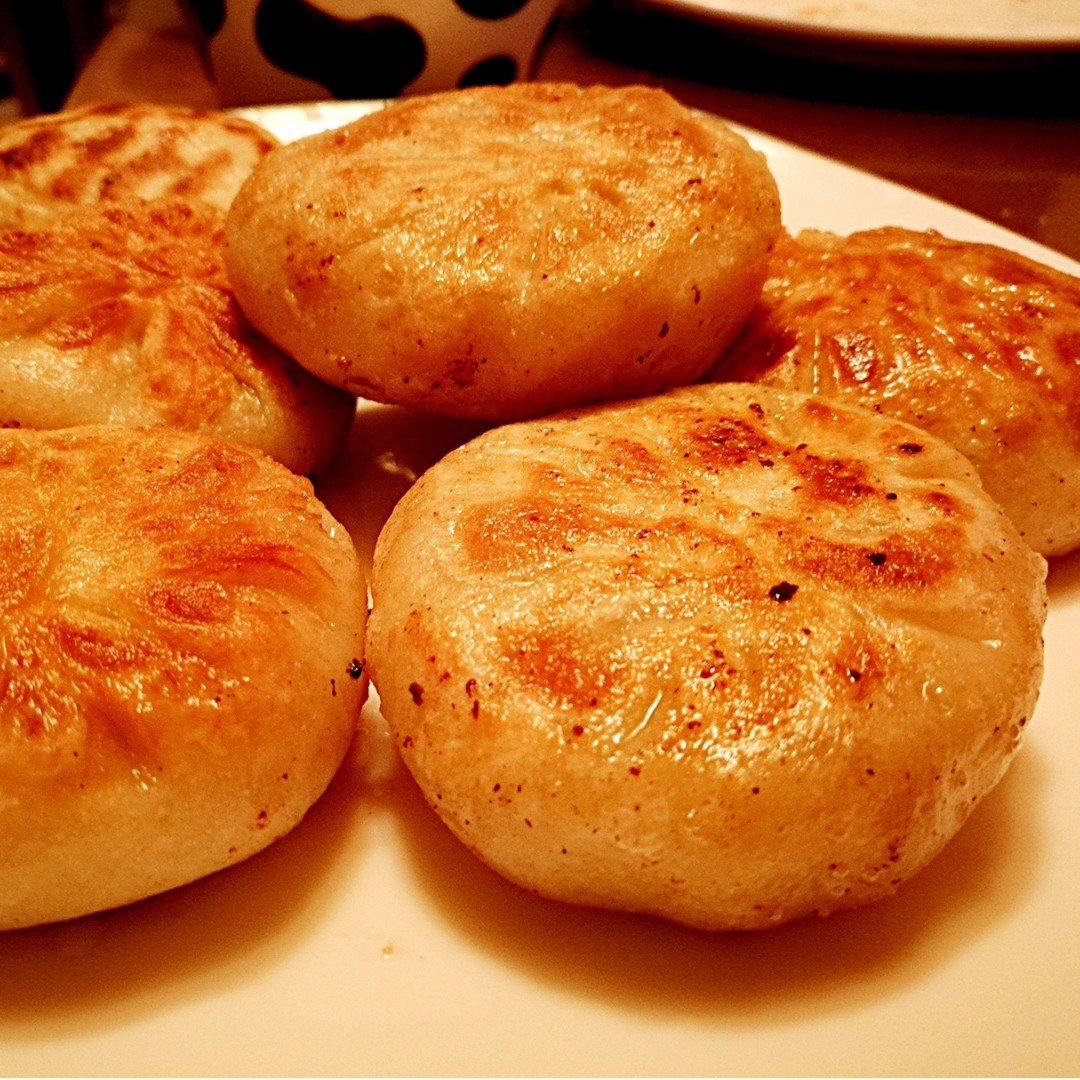 门钉肉饼.