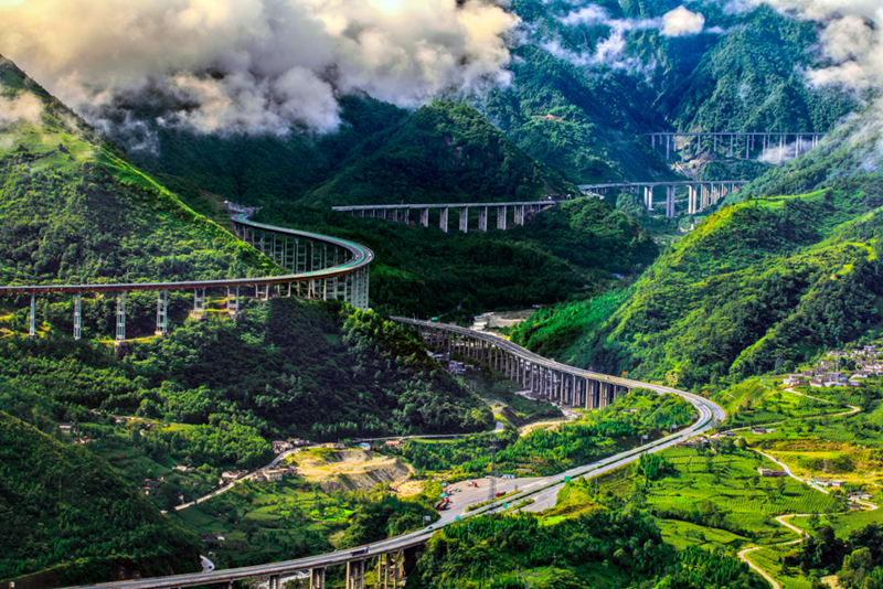 约会春天-神奇的天路雅西高速