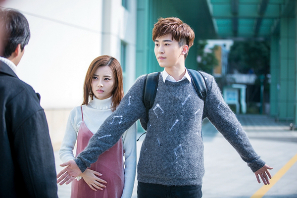 周梓言《特化师》热播代言夫妇实力诠释糖里有毒