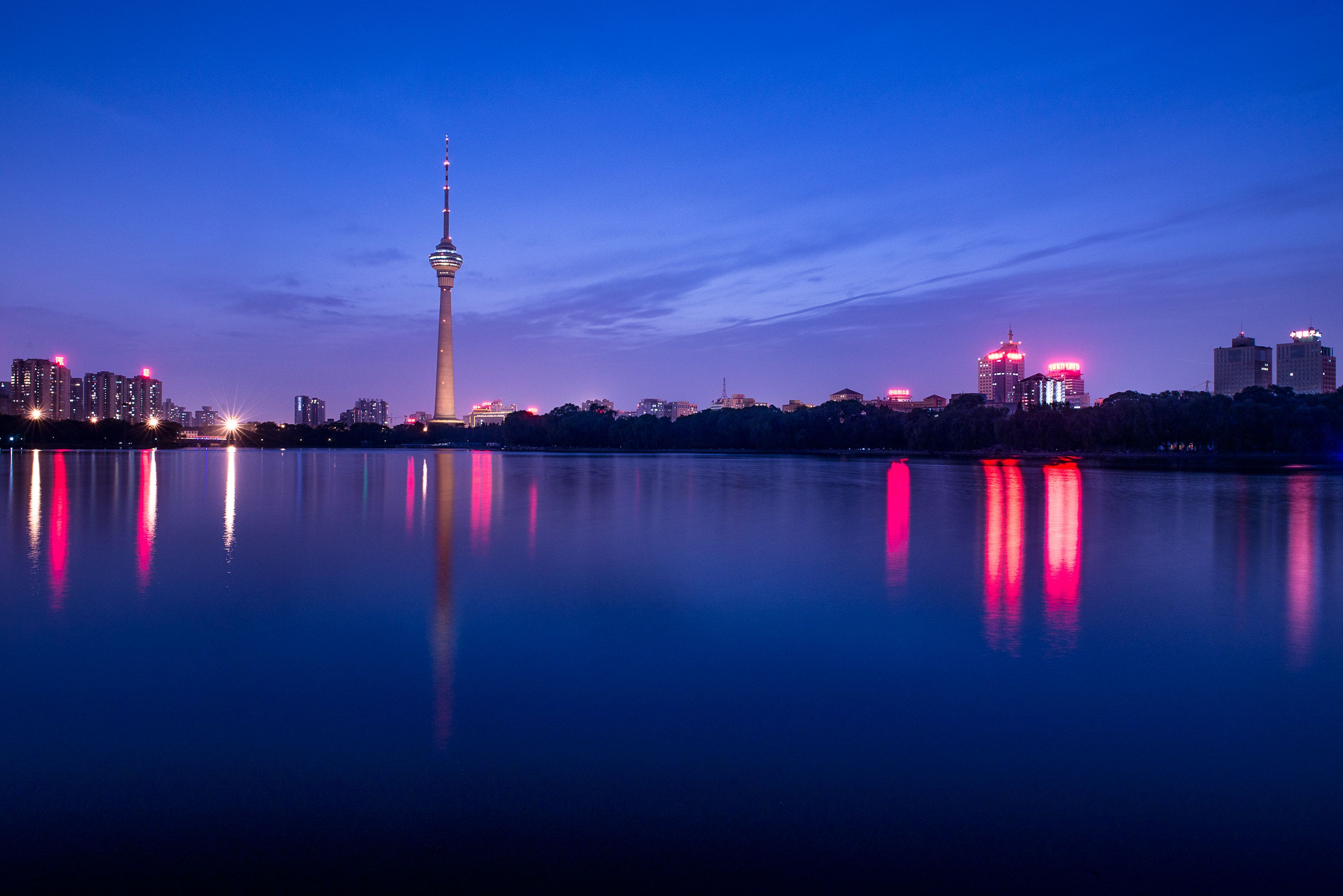 玉淵潭公園兒時的夢,夜景很好看吧!